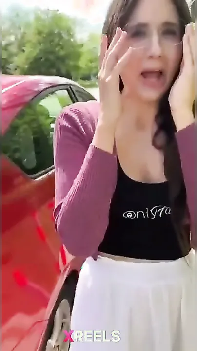 Real Desi Doctor Sadak Pe Choot Rub Kar Masturbation Caught