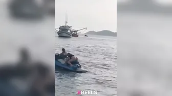 Rich Saheb Pounding Pa Babe On Jetski In Backwaters