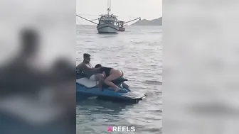 Rich Saheb Pounding Pa Babe On Jetski In Backwaters