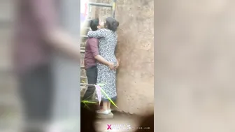Young Desi Lovers Secretly Grinding In Backyard