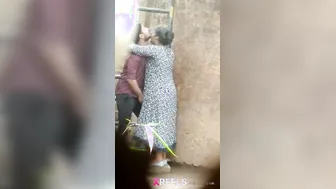 Young Desi Lovers Secretly Grinding In Backyard