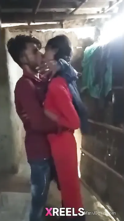 Young Desi Pair Standing Fuck With Bestie Filming In Backyard Thrill