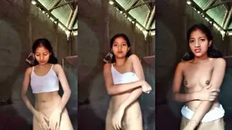 Assamese Village Girl Flashing Nude Pics In Viral Mms Leak