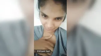 Cute Desi Wifey Flashing Massive Boobs On Selfie Cam