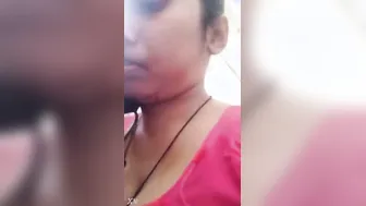 Desi Big Boobs Babe Pissing Wildly In Viral Bathroom Clip