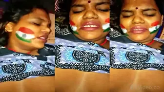 Horny Bhabhi Moaning As Cum Splashes Her Soft Belly