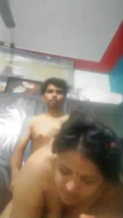 Bhabhi's Swinging Boobs Jiggling During Devar's Rough Kitchen Fuck