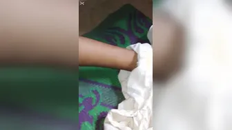 Desi Village Wifey Bouncing On Condom-Covered Lund In Hut