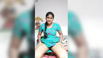 Super Hot Desi Slut Showing Wet Pussy In Leaked Mms
