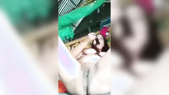 Village Bhabhi Masturbating With Filthy Hindi Talk On Phone