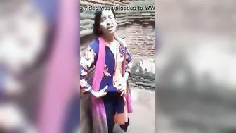 Village Randi Flashing Juicy Boobs To Bf In Sugarcane Field