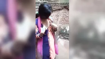 Village Randi Flashing Juicy Boobs To Bf In Sugarcane Field