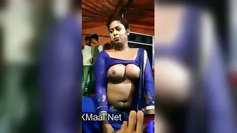Trans Desi Showing Massive Boobs Daringly In Truck Stop