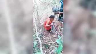 Mature Bhabhi Seducing Young Stud Outdoors In Sugarcane Field