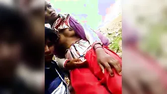 Village Couple Fucking Wild Outdoor First Time By River