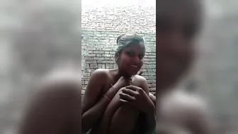 Village Randi Bathing Nude Fingering Chut By Tube Well