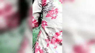 Young Maid Sucking Desi Lund Outdoor By Fields Viral