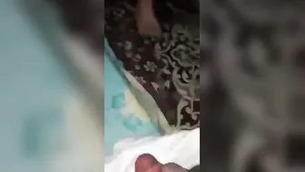 Landlord Stroking Loda Watching Maid's Jhadi Wali Chut In Saree