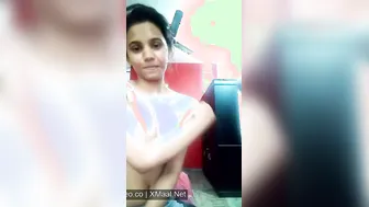 Cute Indian Randi Dropping Blouse For Milky Chuchi Show