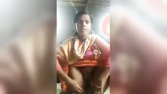 Hot Dehati Chut Dikhati Video In Village Veranda