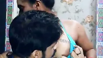 Hot Desi Sex Clip Bhabhi Riding Lund In Kurti