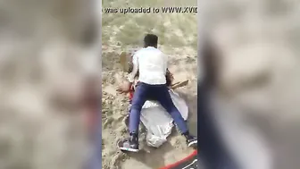 Dehati Randi Outdoor Chut Thokne Mms In Khet