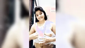 Lovely Indian Gf Lifting Top For Boob Show Mms Sensation
