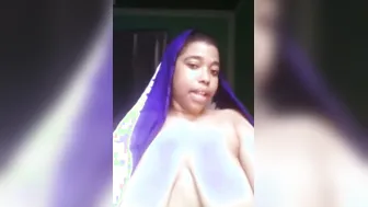 Cheeky Bhabhi Bouncing Massive Boobs In Nighty Cam Show