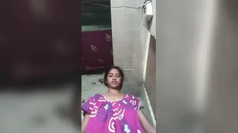 Cute Indian Babe Flashing Juicy Boobs While Changing Salwar Kamar