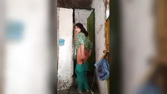 Village Girl Teasing Cam With Banana Like Sucking Desi Lund