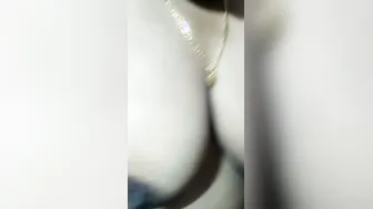 Horny Milf Milking Huge Boobs While Fingering Wet Chut