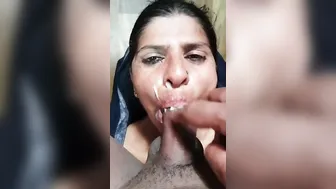 Beggar Aunty Kneeling Sucking Lund Of Horny Bhaiya At His Flat