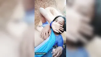 Bhabhi Riding Lund Wildly Outdoors By Village Fields On Cam