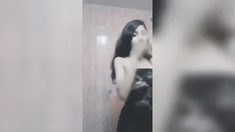 Smiling Desi Babe Flashing Juicy Boobs Topless For Lover's Phone