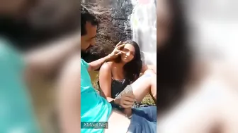 Cute Gf Bouncing On Bf's Lund In Jungle Outdoor Desi Fuck