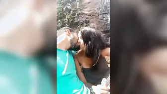 Cute Gf Bouncing On Bf's Lund In Jungle Outdoor Desi Fuck