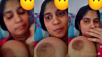 Horny Punjabi Babe Flashing Huge Melons On Whatsapp Video Call