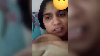 Horny Punjabi Babe Flashing Huge Melons On Whatsapp Video Call