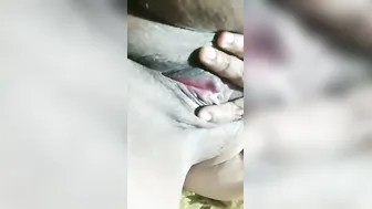 Busty Bhabhi Grinding Chut On Hubby's Lap In Mms Tease