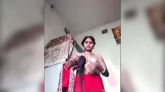 Bihari Bhabhi Lifting Pallu Flashing Boobs On Jio Cam Live