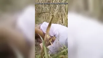 Bhabhi Sharing Wild Outdoor Chudai In Dehati Mms