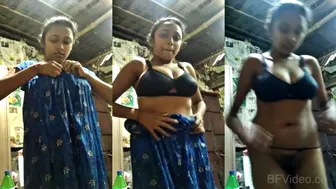 Cute Dehati Teen Baring Perky Boobs And Tight Chut