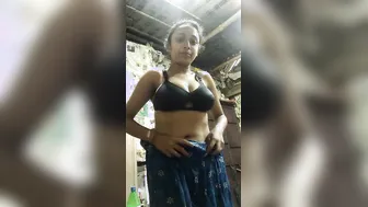 Cute Dehati Teen Baring Perky Boobs And Tight Chut