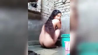 Dehati Girl Stripping Naked Before Village Pond Bath Show