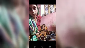Live Cam Bhabhi Flashing Dripping Pussy Fingering For Fans