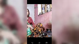 Live Cam Bhabhi Flashing Dripping Pussy Fingering For Fans