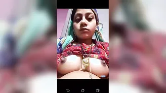 Live Cam Bhabhi Flashing Dripping Pussy Fingering For Fans