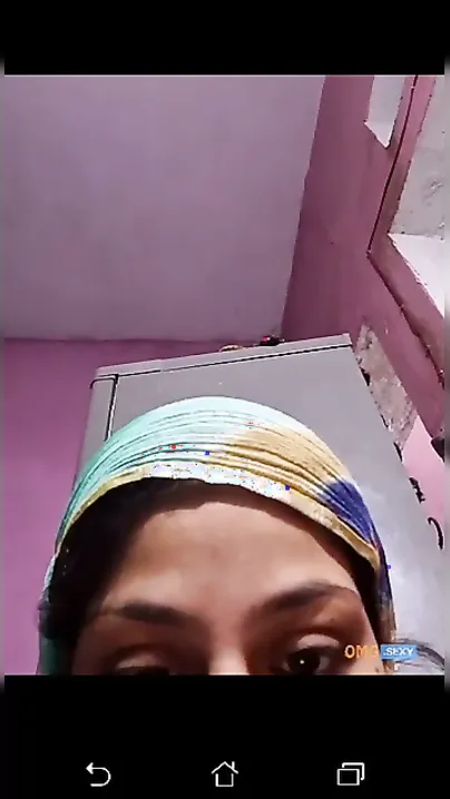 Live Cam Bhabhi Flashing Dripping Pussy Fingering For Fans