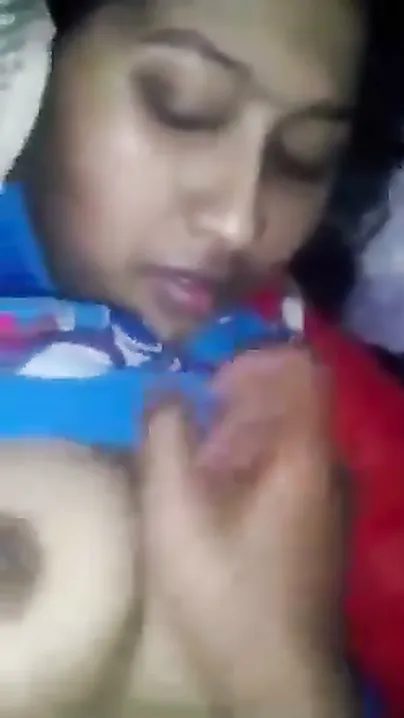 Desi Girlfriend Squeezing Her Juicy Boobs For Bf's Mms Fun