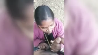 Desi Slut Kneeling Outdoors Sucking Cock Like Pro Whore